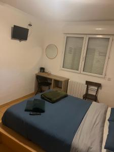 Hotels Le Manteau Bleu : photos des chambres