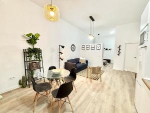 Renfe Asamblea de Madrid 01 AMCH Hospedaje