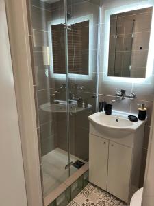 Cherry Street Apartment