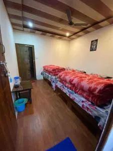 Baaromaas cottages - Gaurikund