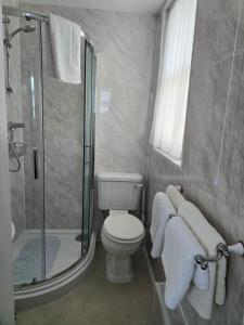 Shoreline Accommodation