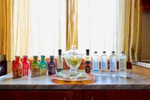 White lilies the house of gourmet flavours