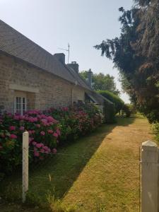 Maisons de vacances Jolie maison en pierre proche de la plage d-Omaha : photos des chambres