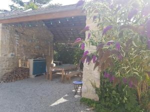 Maisons de vacances Jolie maison en pierre proche de la plage d-Omaha : photos des chambres