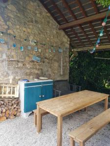 Maisons de vacances Jolie maison en pierre proche de la plage d-Omaha : photos des chambres