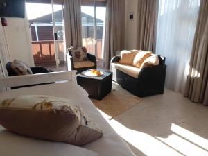 CoCo de Mer Self Catering Log 1