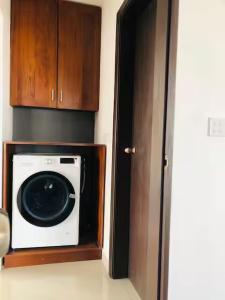 Negombo OCEAN BREEZEEZE APPARTMENT 1BR