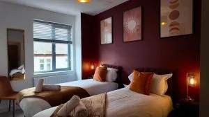 City Center 1 Bed Flat - Orton Waterville