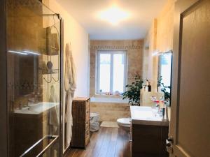 Maisons de vacances Belle demeure de 1820, classee, a 5 mn de Blois, 10 mn de Chambord : photos des chambres