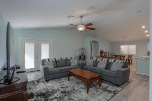 NEW! Family and Dog Friendly Maricopa Home with Grill & Patio - Maricopa