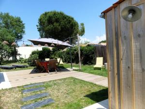 Maisons de vacances Chateau d-Oleron La Maison Bleue : Maison de Vacances 3 Chambres 