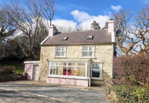 Moymore Cottage