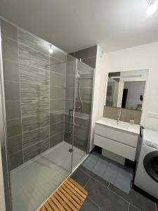 Appartements Nina, Appartement 2 couchages, Elegant, Wifi, Parking : photos des chambres