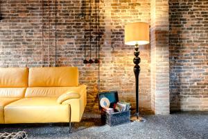 Golden Luxe - Glass of Murano luxury apartment