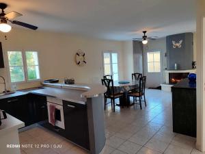 Maisons de vacances Maison Familiale a Deux Pas de la Mer : photos des chambres