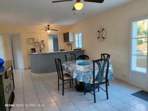 Maisons de vacances Maison Familiale a Deux Pas de la Mer : photos des chambres