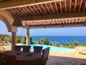 Casamea - Sagone, Villa Vue Mer, Clim, Piscine