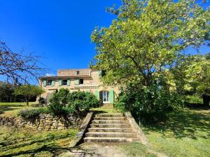 Maisons de vacances Authentique mas provencal avec piscine : photos des chambres