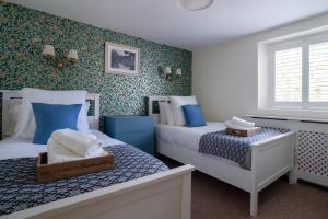 NEW Moreton Cottage Central Garden - Pass the Keys