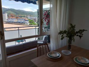 Acogedor apartamento con vistas al mar