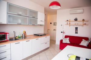 House 30 meters from the sea with gated parking