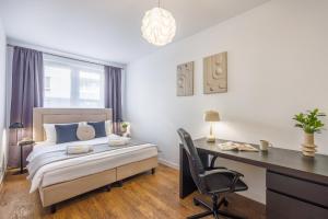 Deluxe Apartment with Balcony and Air Conditioning room in EmiHouse Apartamenty