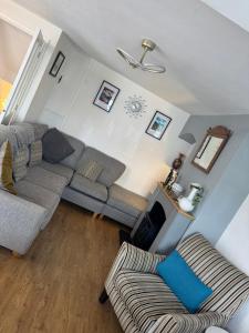 Cosy Seaside Cottage