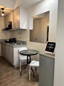 C homestay fullerton suites