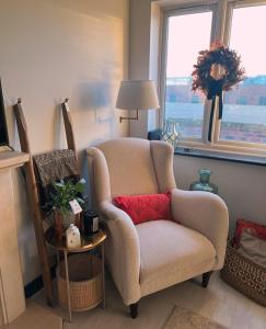 Luxury 2 Bedroom Penthouse in the City of Dreaming Spires, Walking Distance to Hospitals