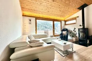 Chasa Stefania, modernes Engadiner Haus mit Wellness und Sauna - Vna