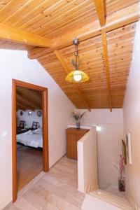 Monicas Country House