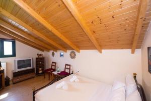 Monicas Country House