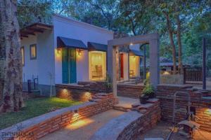 Twin Blocks Nature Resort