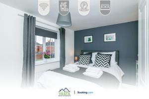 Three Bedroom Apartment By Vesta Serviced Accommodation & Short Lets Hatfield With Free Parking