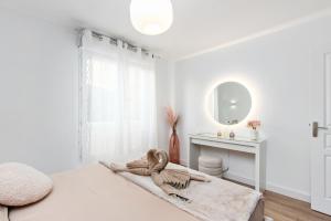 Appartements VILLA RENAISSANCE II - Somptueux deux pieces - Monaco - Parking Gratuit : photos des chambres