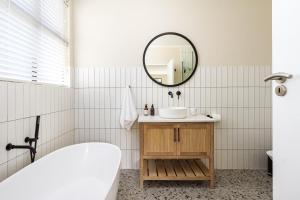 Canal Front Apartment Cape Town