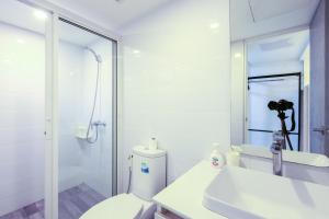 24 degree hotel & hostels