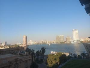 شقة راقية بجوار السفارة السعودية على النيل