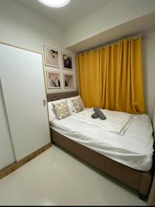 Happy Sunshine at S Residences