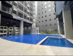 Happy Sunshine at S Residences