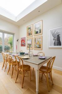 Luxury open plan 5 bed house with garden & parking