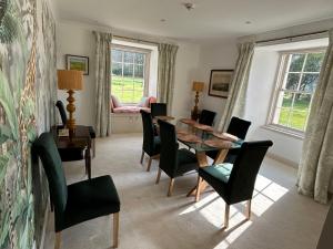 Underwood House Garden Flat