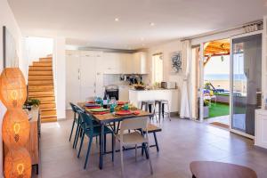 La Casa de Playa - piscina y jacuzzi a 50m del mar