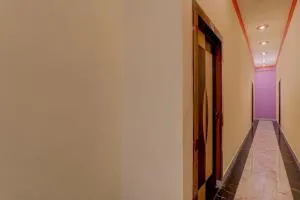 Super Hotel O Krishna guest house and restaurant - Khalīlābād