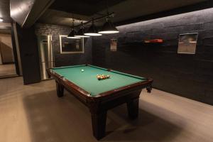 La Casa 300m2, 3-floor, AC, Billiards & Cinema