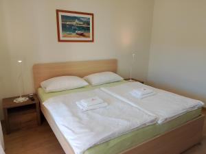 Apartment M&R 