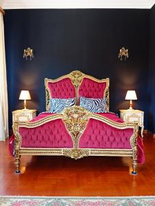 IRIS baroque apartment