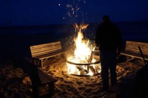 Cottages 7 & 9 - Fire Pit - Beach - Sleeps 8