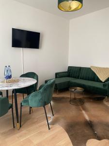 G Kennedy, 3 Personen Deluxe Markranstädt