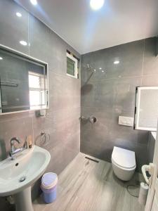 Azure Nest Apartment